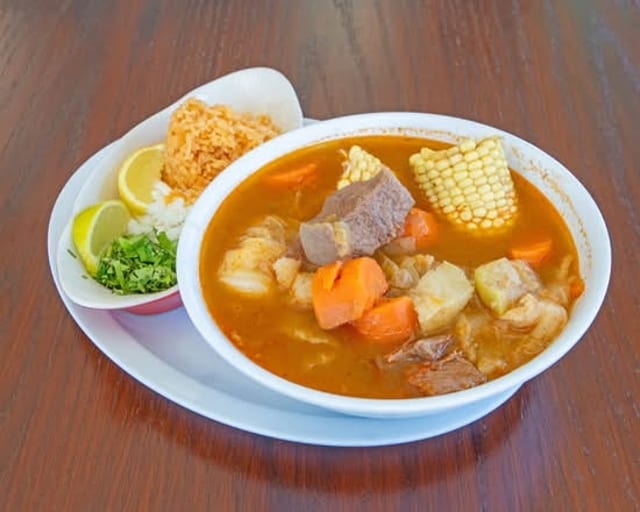 Caldo de Res.